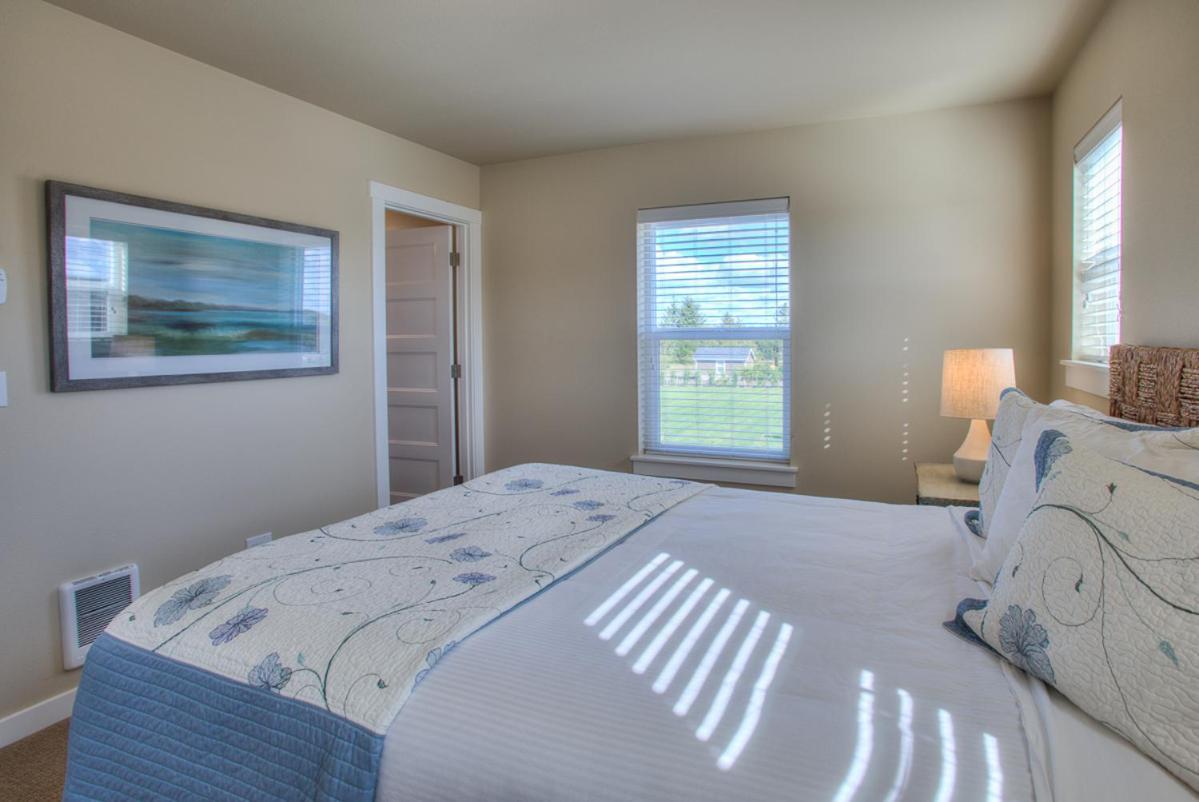 Salty Paws Villa Ocean Shores Exterior photo
